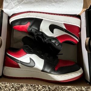 Nike Air Jordan 1 Low GS Bred Toe Chicago Black Youth Sizes